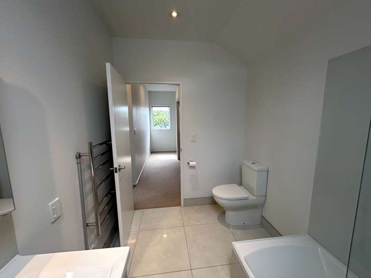 10B Tipene Place Meadowbank_17