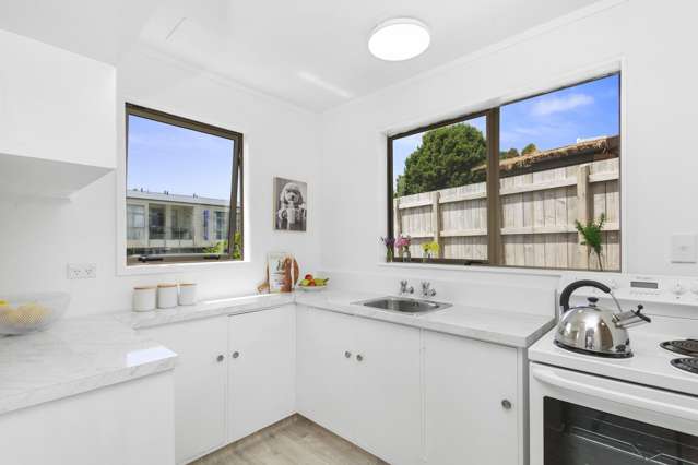 1/29 Main Road Tawa_2