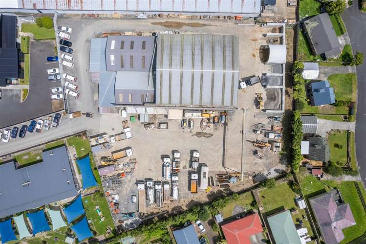 140 Collins Road Melville_40