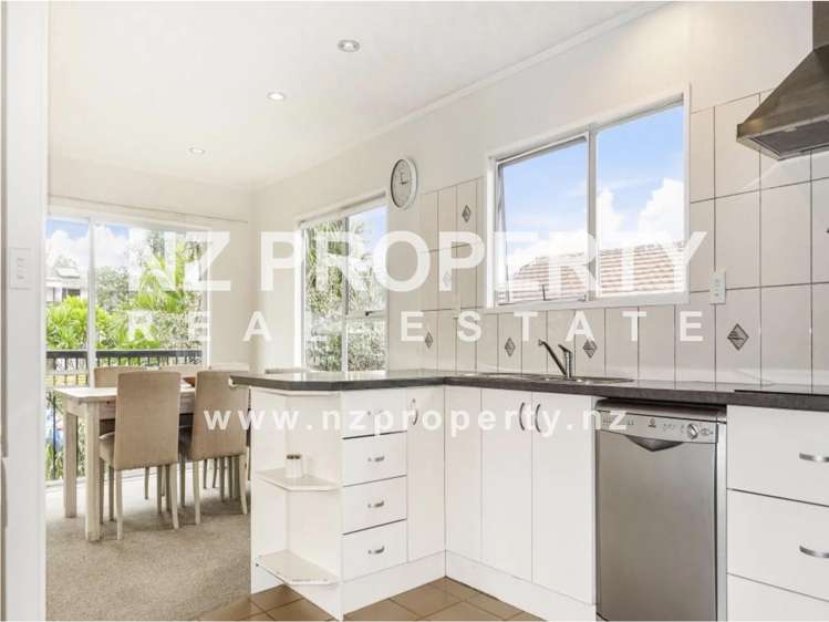 48 Zita Maria Drive Massey_9