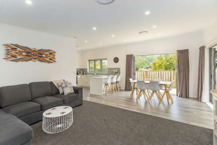 7 Orion Way Featherston_4