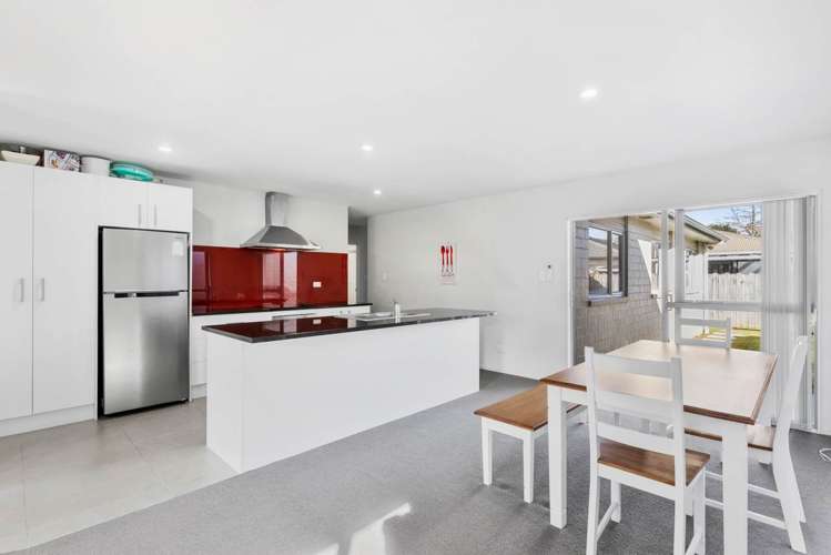 8 Popokatea Drive Takanini_7