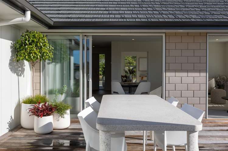 18 Atutahi Street Hurdon_21