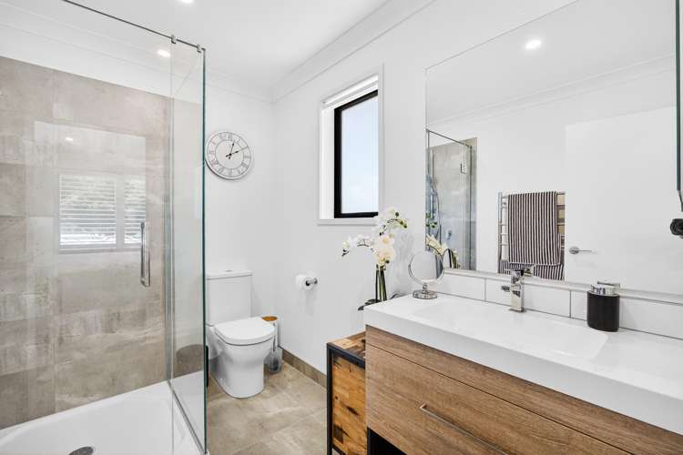 33A Forest Glen Orewa_8