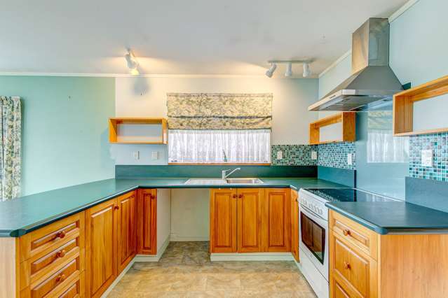 8a Tawa Terrace Tawa_2