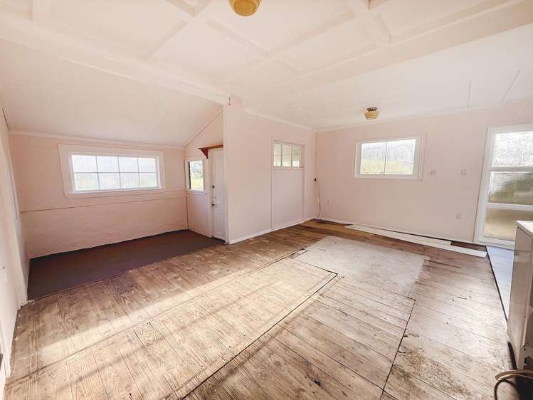 30 Muri Street Aramoana_9
