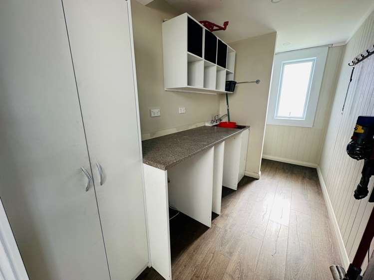 2 Armstrong Street Balclutha_22