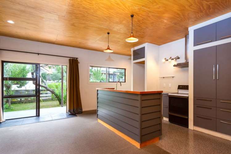 19 Miro Street Rarangi_10