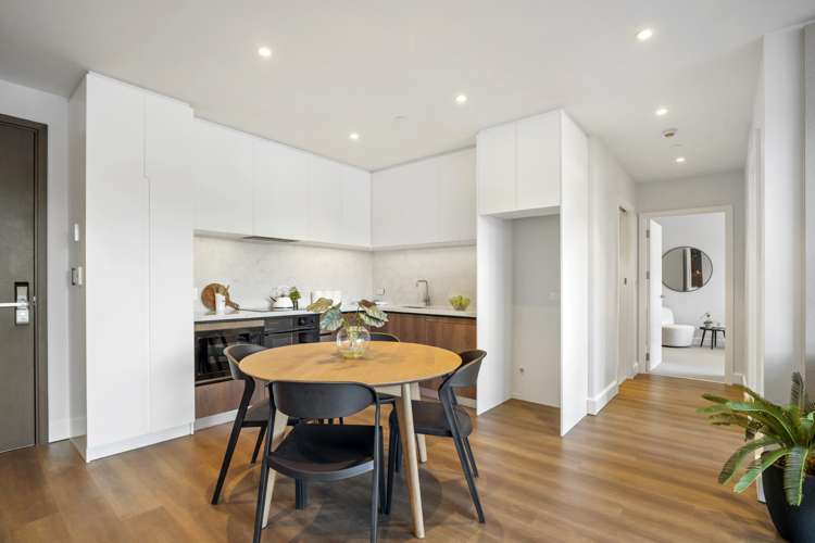 1/223 Lake Road Northcote_1