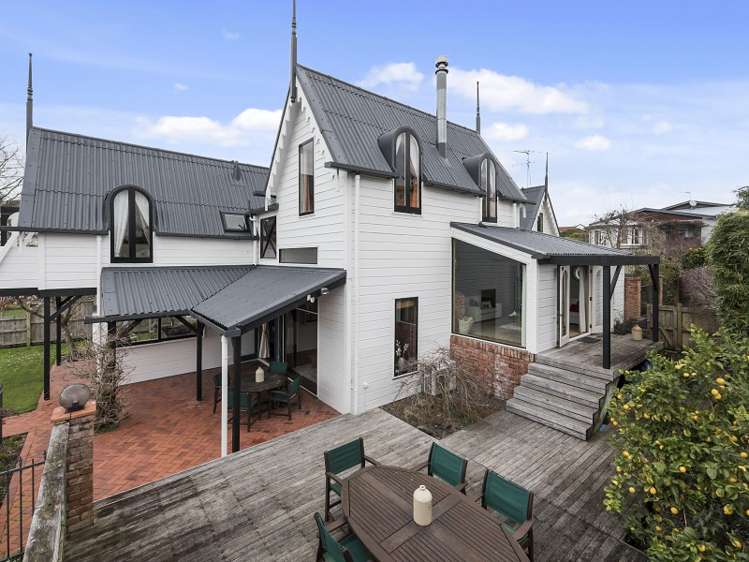 58a Lake Crescent Hamilton Lake_17