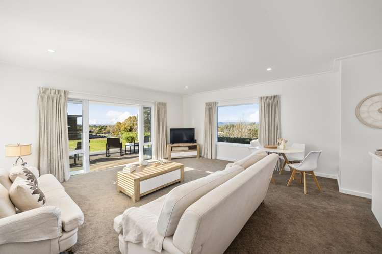 2/21 Highland Drive Acacia Bay_34