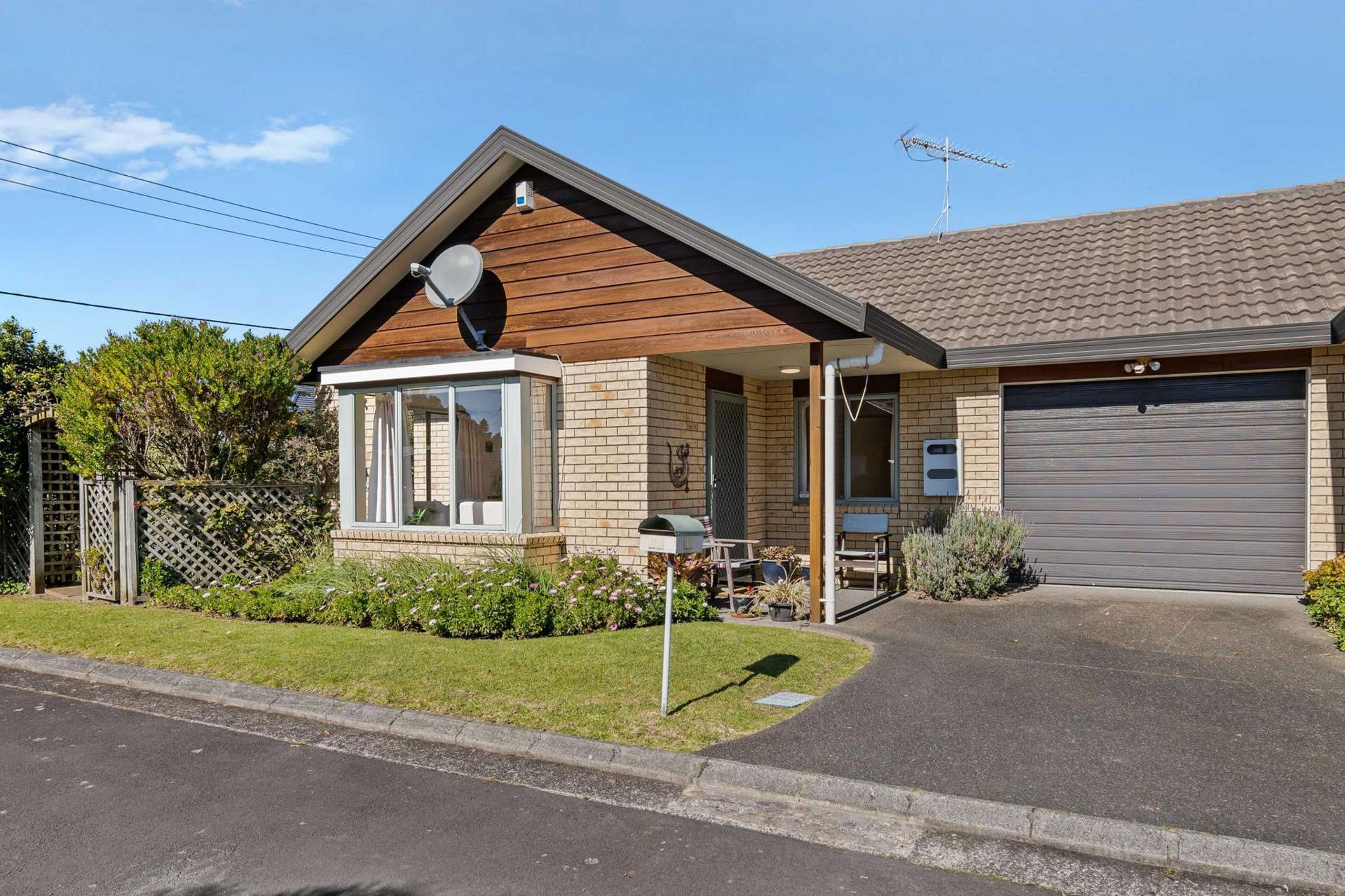 14/262 Centreway Road Orewa_0