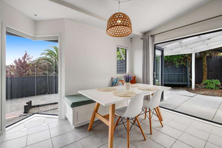 2/20 Tawavale Crescent Totara Vale_7