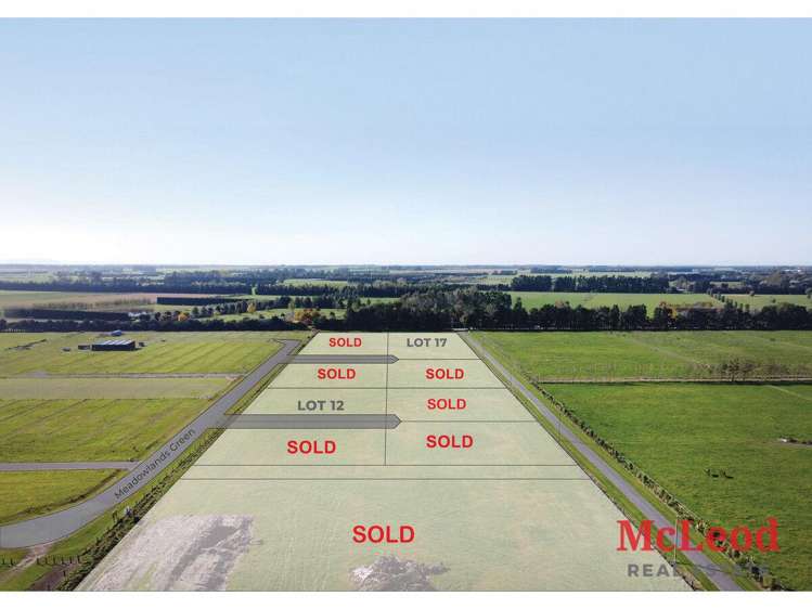 28 Meadowlands Green_0