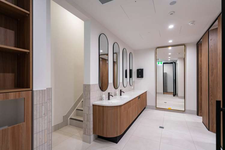8 Commerce Street City Centre_15