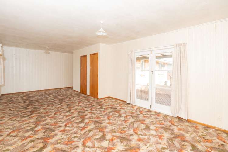 22 Coleridge Drive Enderley_19