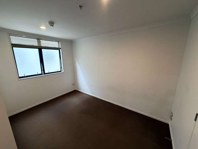 Queen's Lodge 176 Broadway Newmarket_4
