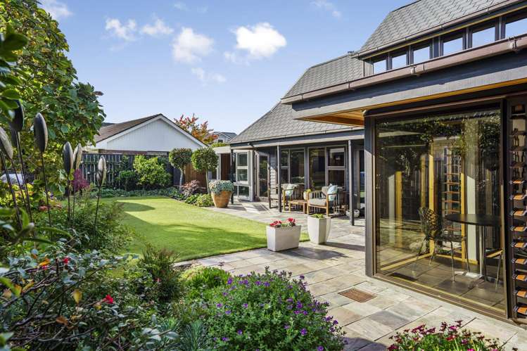 81 Queens Grove Hutt Central_34