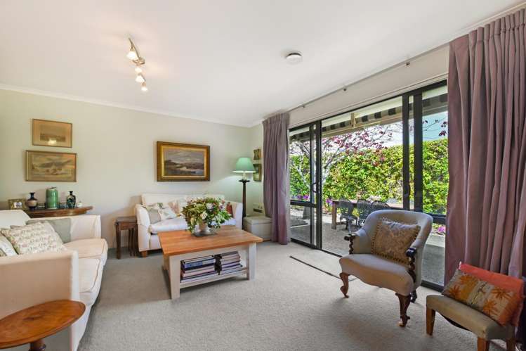 5 Di Pierri Way The Wood_8