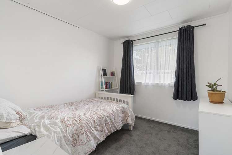 1/63 Rosier Road Glen Eden_12