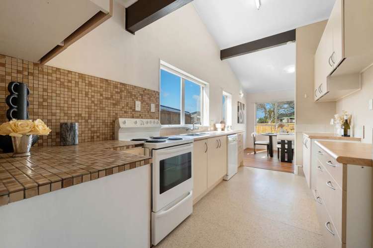 2/30 Whiteacres Drive Sunnyhills_7