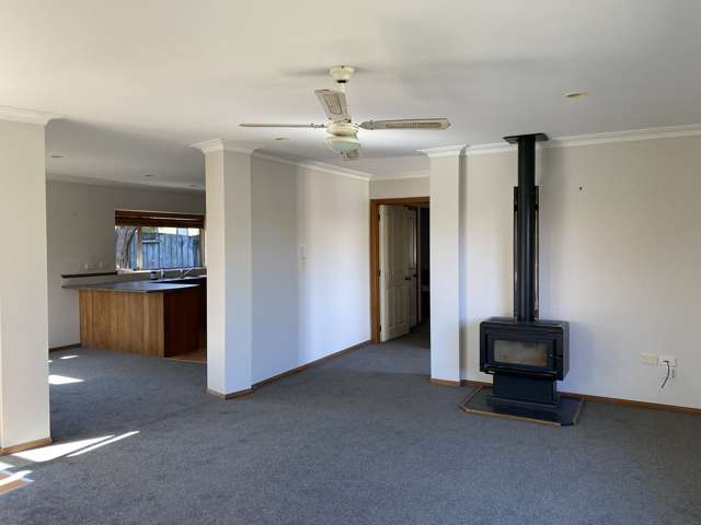 19 Lamia Grove Papamoa_4