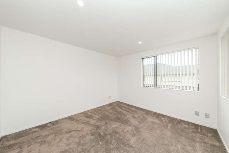 2 Azzurro Way Flat Bush_15