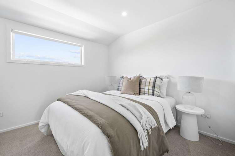 1-2/16 Bass Street Woolston_12