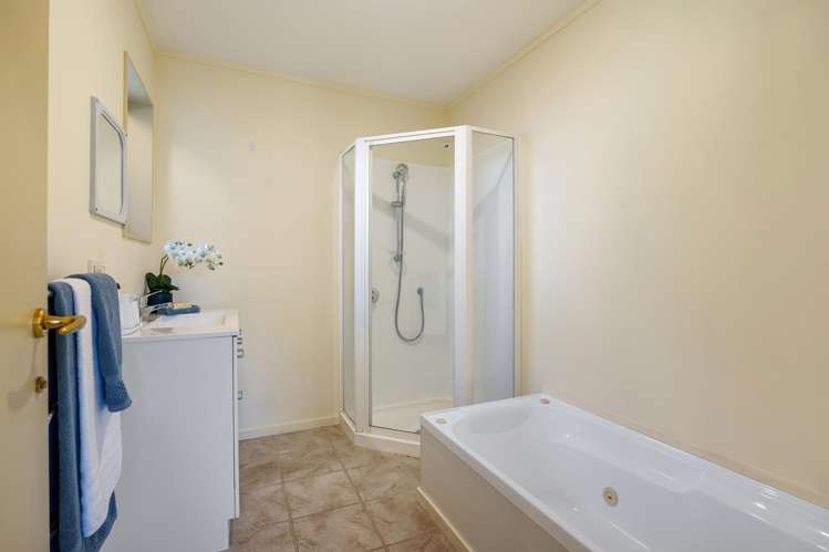 14/262 Centreway Road Orewa_14