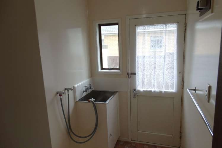 1/100 East Coast Road Forrest Hill_6