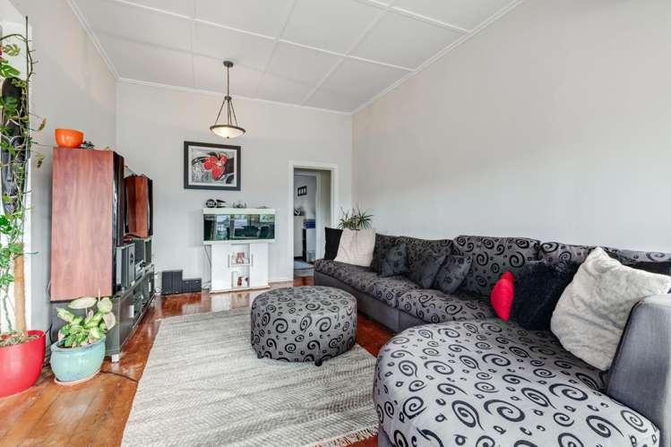 24 Jean Place Stanmore Bay_9