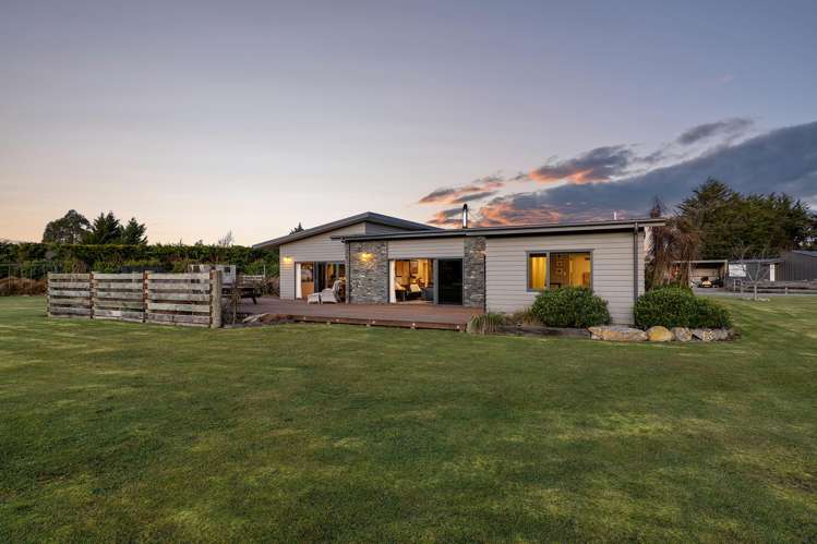 5808 West Coast Road Springfield_12