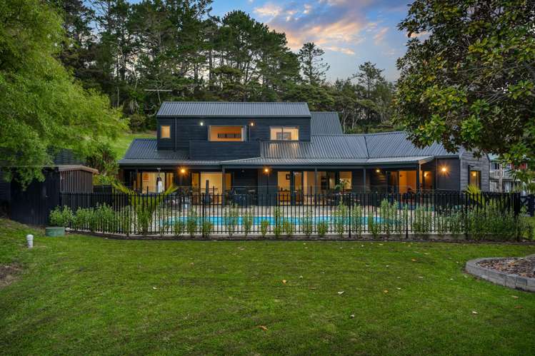 7 Attwood Road Paremoremo_26