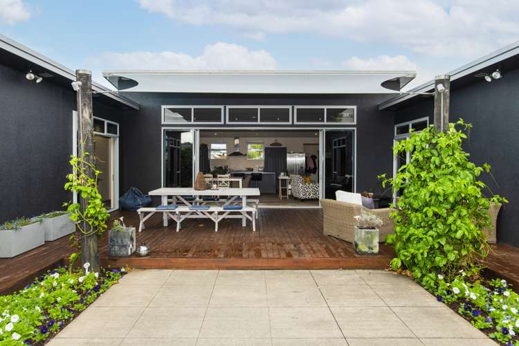 3 Joanne Street Lytton West_15