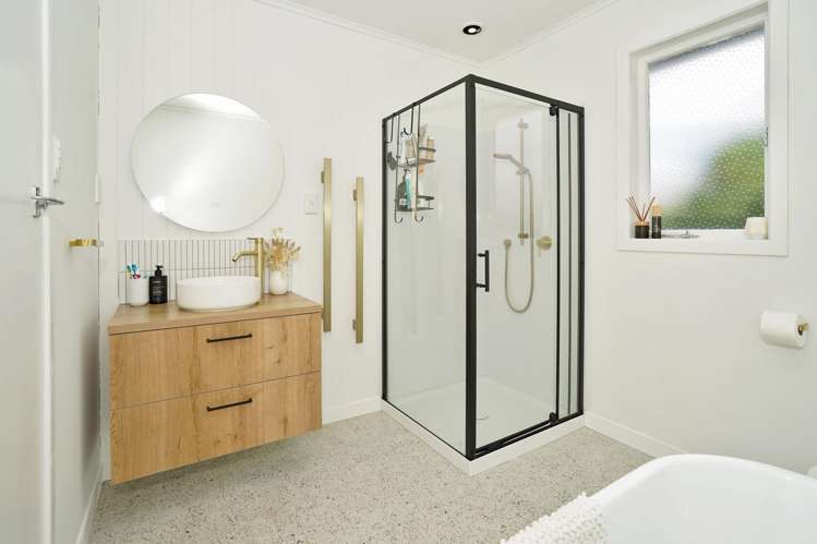 32 Resthill Crescent Glenview_12