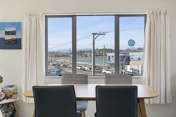 96B Lyall Parade Lyall Bay_9