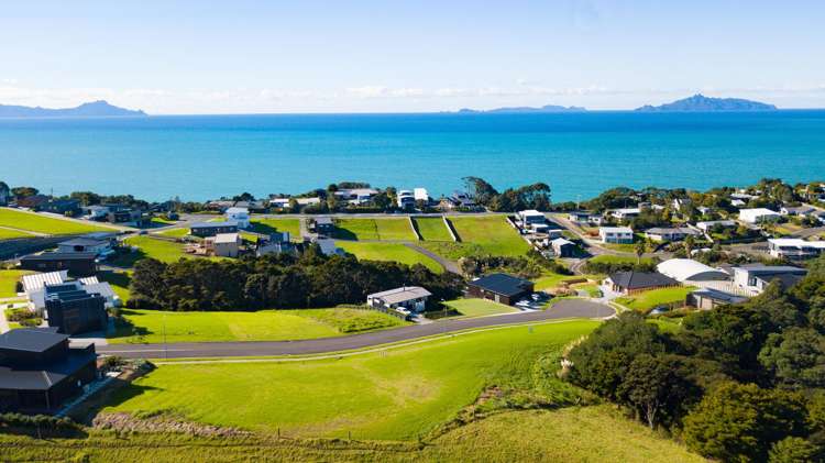 8 Starlight Place Langs Beach_9