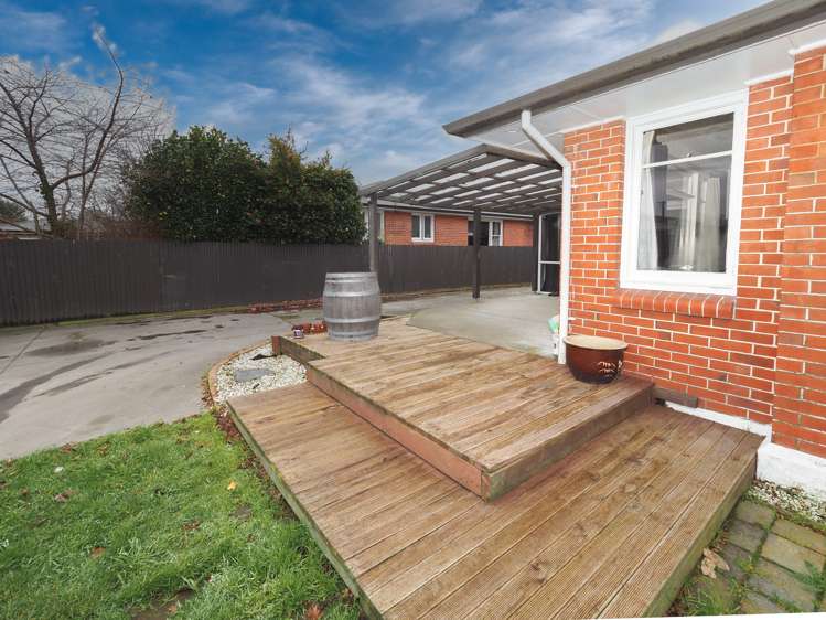 33 Reid Crescent Allenton_16