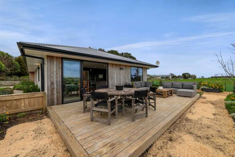 2B Gossling Street Okato_2