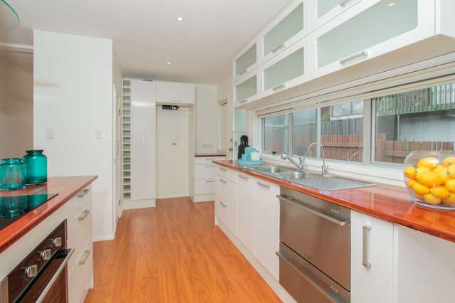 1/5 Cezanne Place New Lynn_3