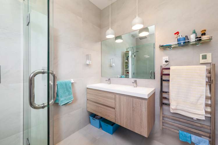 5 Discovery Drive Gulf Harbour_18