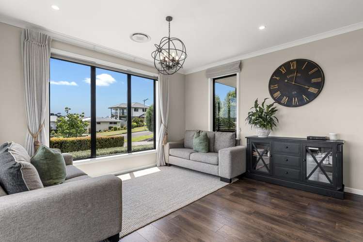 10 Benmore Crescent Pyes Pa_12