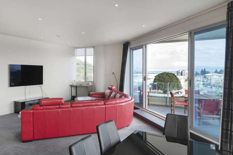 2/40 Reads Quay Gisborne_18