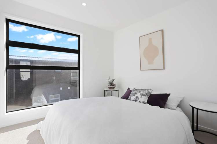 152 Mcleod Road Te Atatu South_5