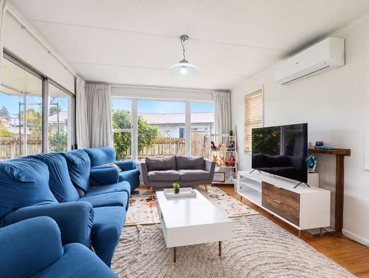 64 & 64A Aurora Terrace Hillcrest_2