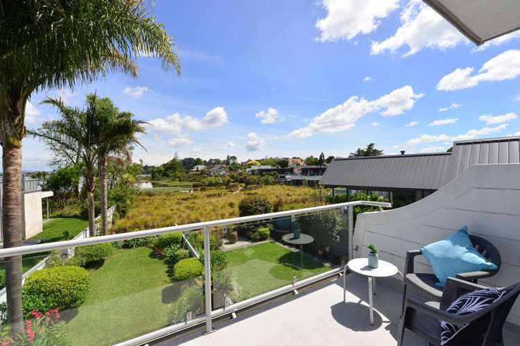 18b Lake Crescent Hamilton Lake_18