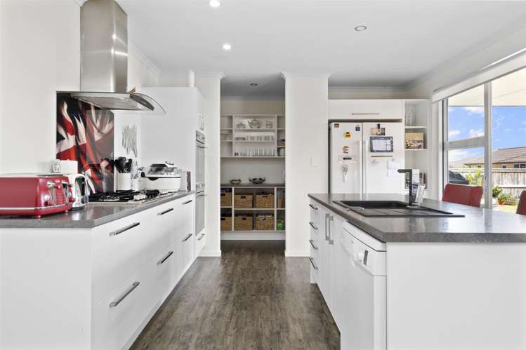 6 Plescher Crescent Leamington_5