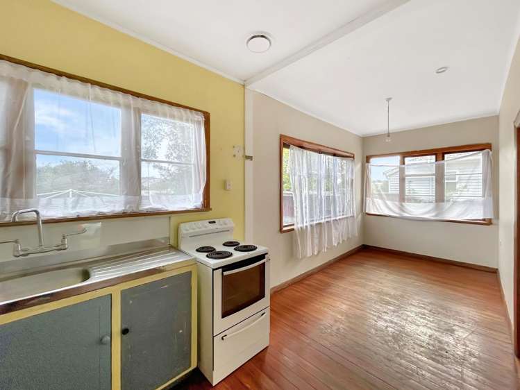 30 Brian Avenue 2120_1