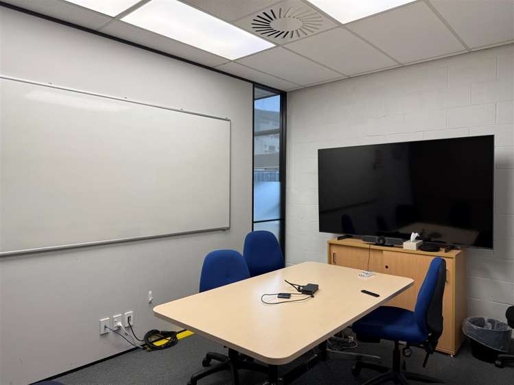 Level 1, 191 High Street Hutt Central_6