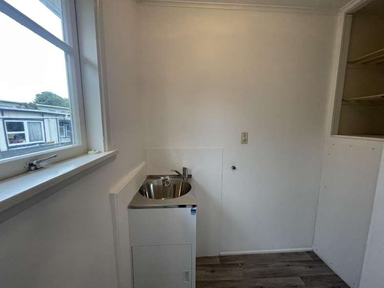 6/22 Beatrix Street 10016_9